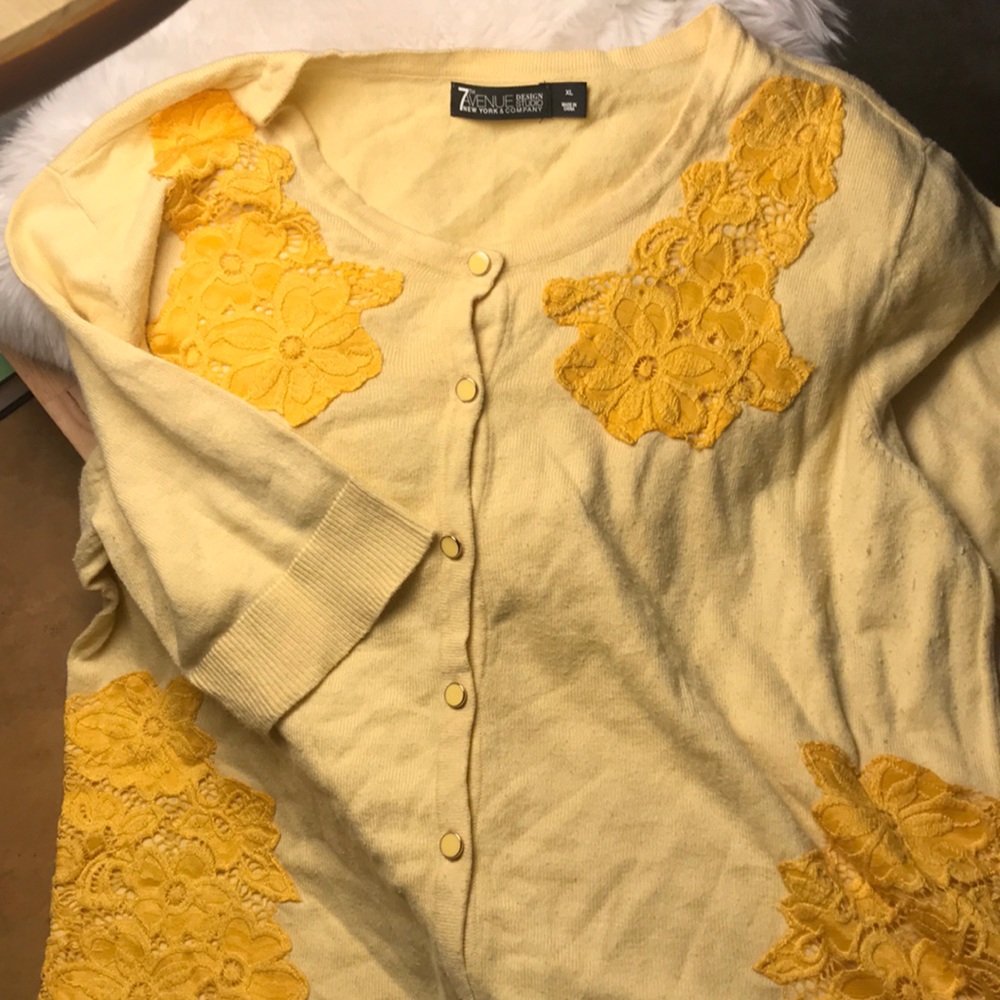 7th Avenue New York yellow short sleeve cardigan
